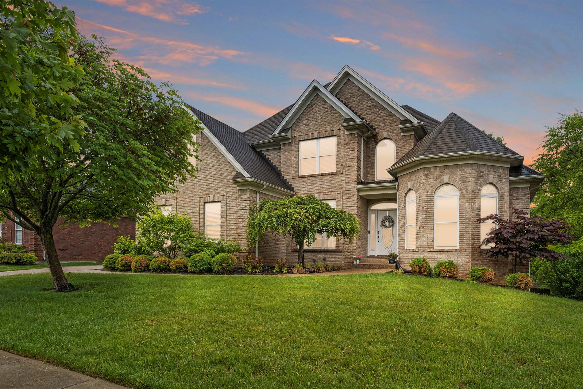 3516 Woodmont Park Ln, Louisville, KY 40245