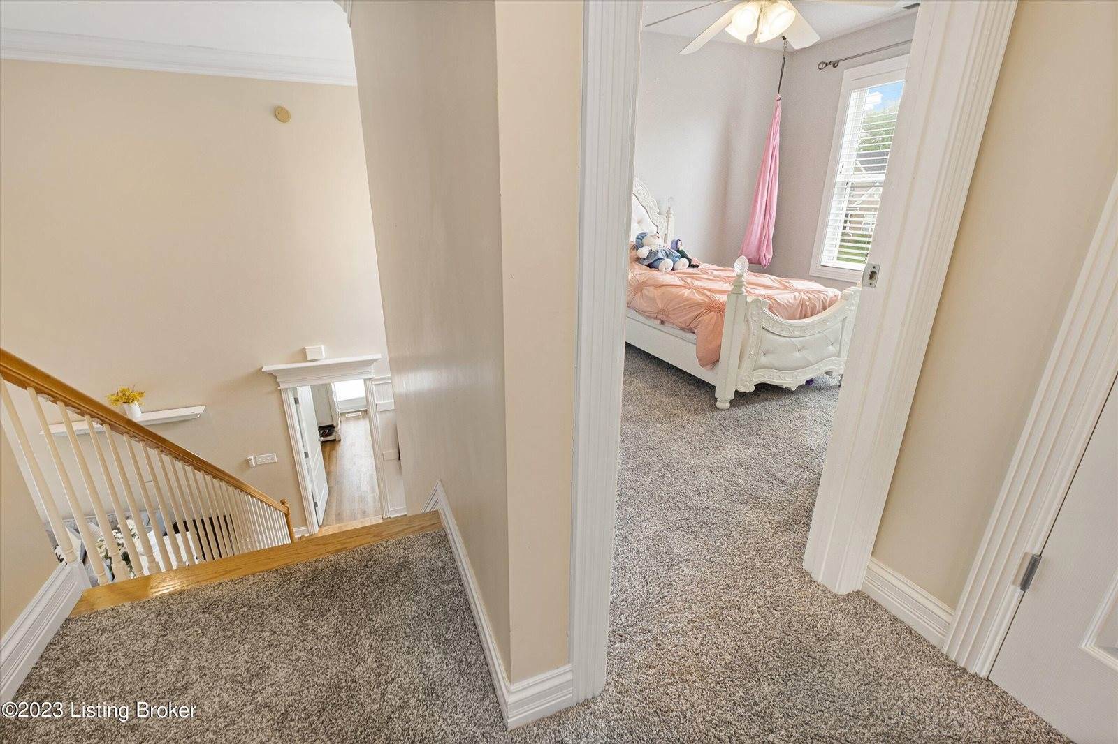 3516 Woodmont Park Ln, Louisville, KY 40245
