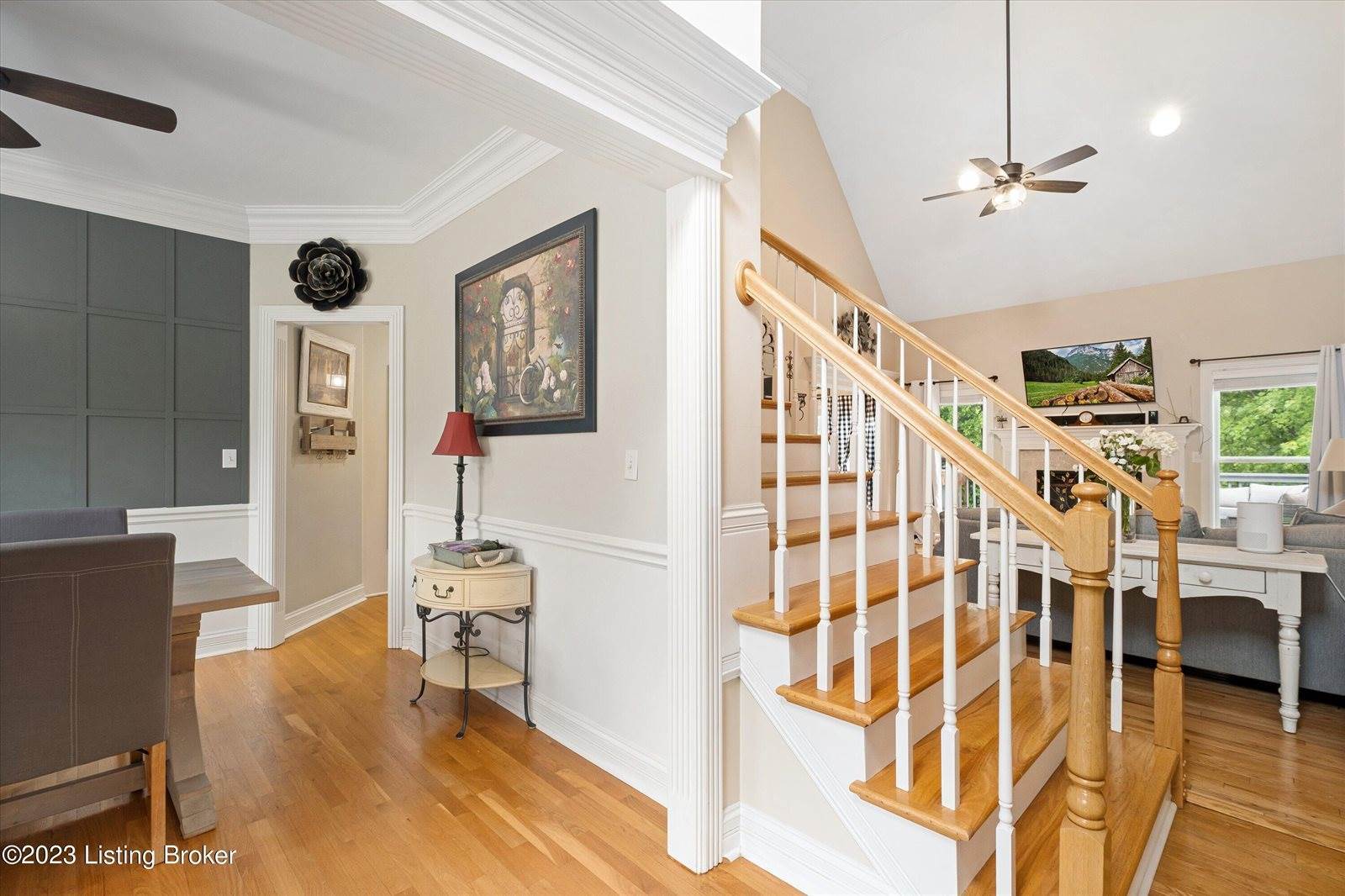 3516 Woodmont Park Ln, Louisville, KY 40245