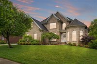 3516 Woodmont Park Ln, Louisville, KY 40245