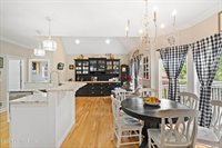 3516 Woodmont Park Ln, Louisville, KY 40245