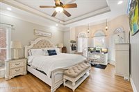 3516 Woodmont Park Ln, Louisville, KY 40245