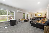 3516 Woodmont Park Ln, Louisville, KY 40245