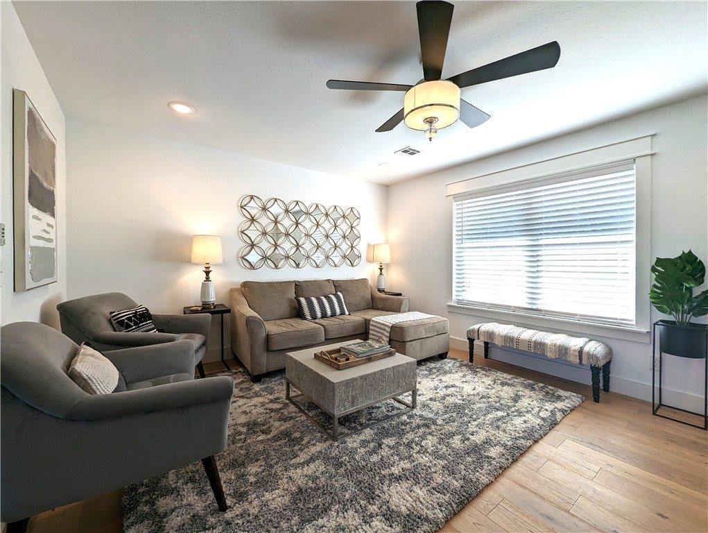 402 SW 20th Street, Bentonville, AR 72712