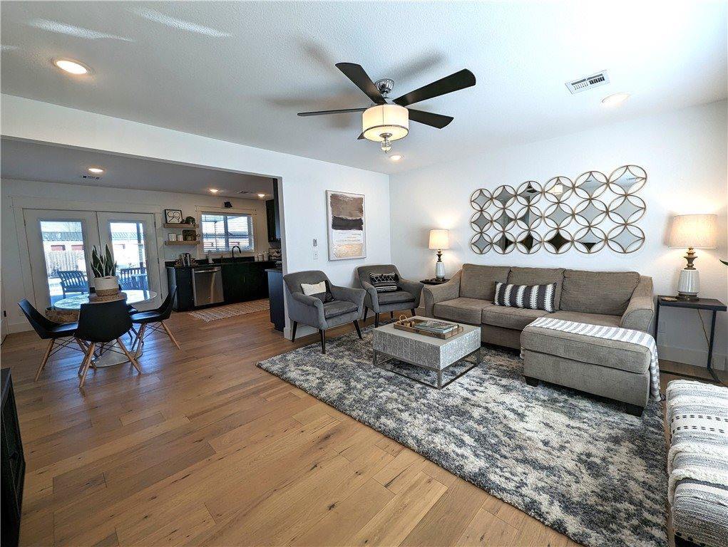 402 SW 20th Street, Bentonville, AR 72712