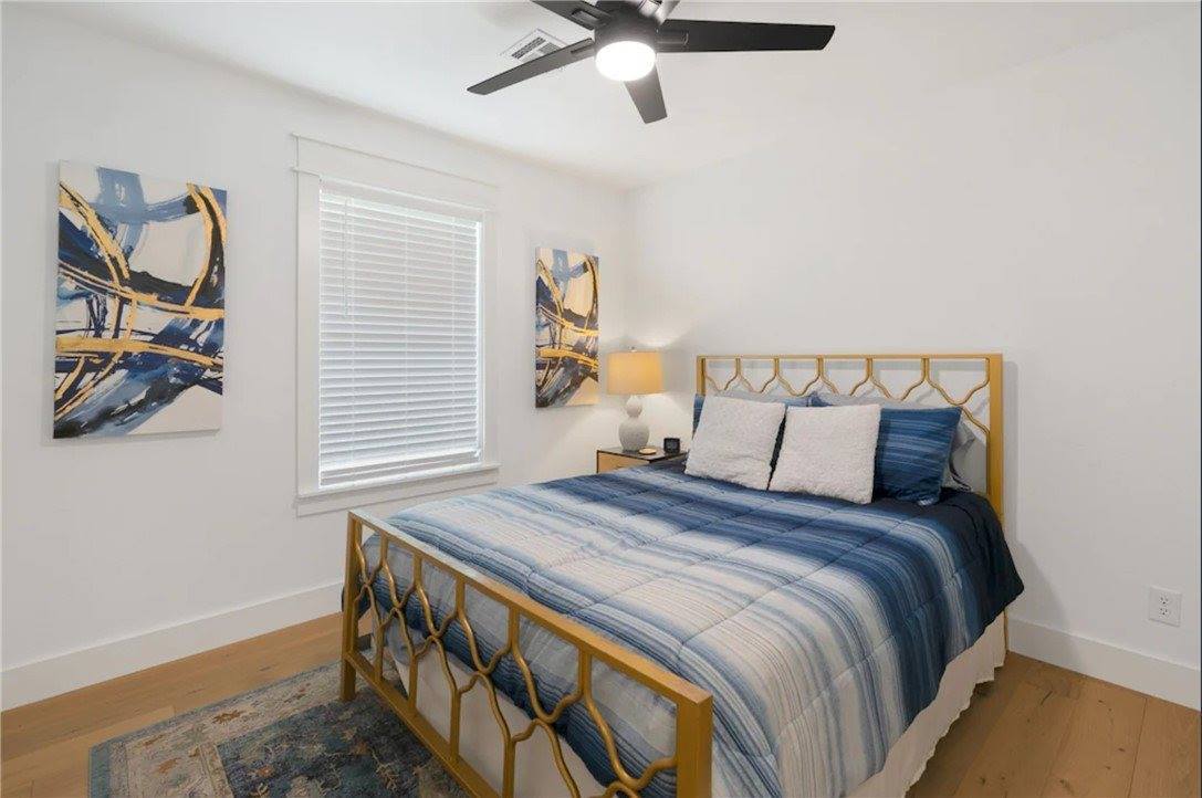 402 SW 20th Street, Bentonville, AR 72712