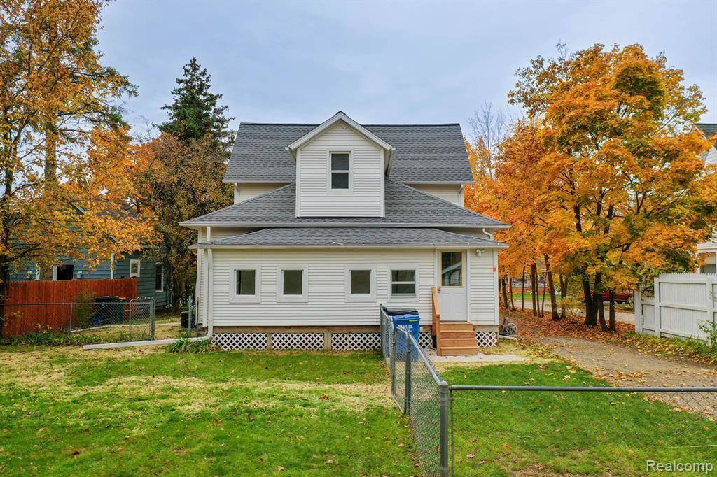 310 Wetmore Street, Howell, MI 48843