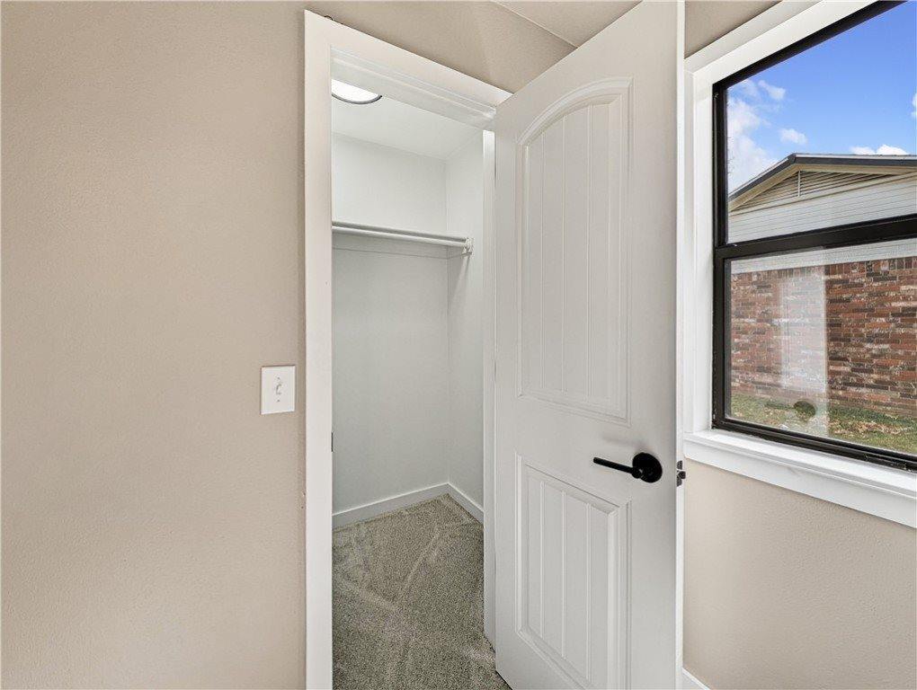 1703 Ridgecrest Street, Springdale, AR 72762