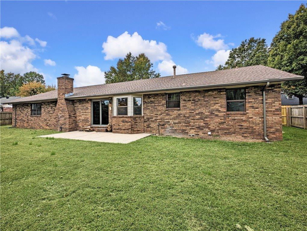 1703 Ridgecrest Street, Springdale, AR 72762