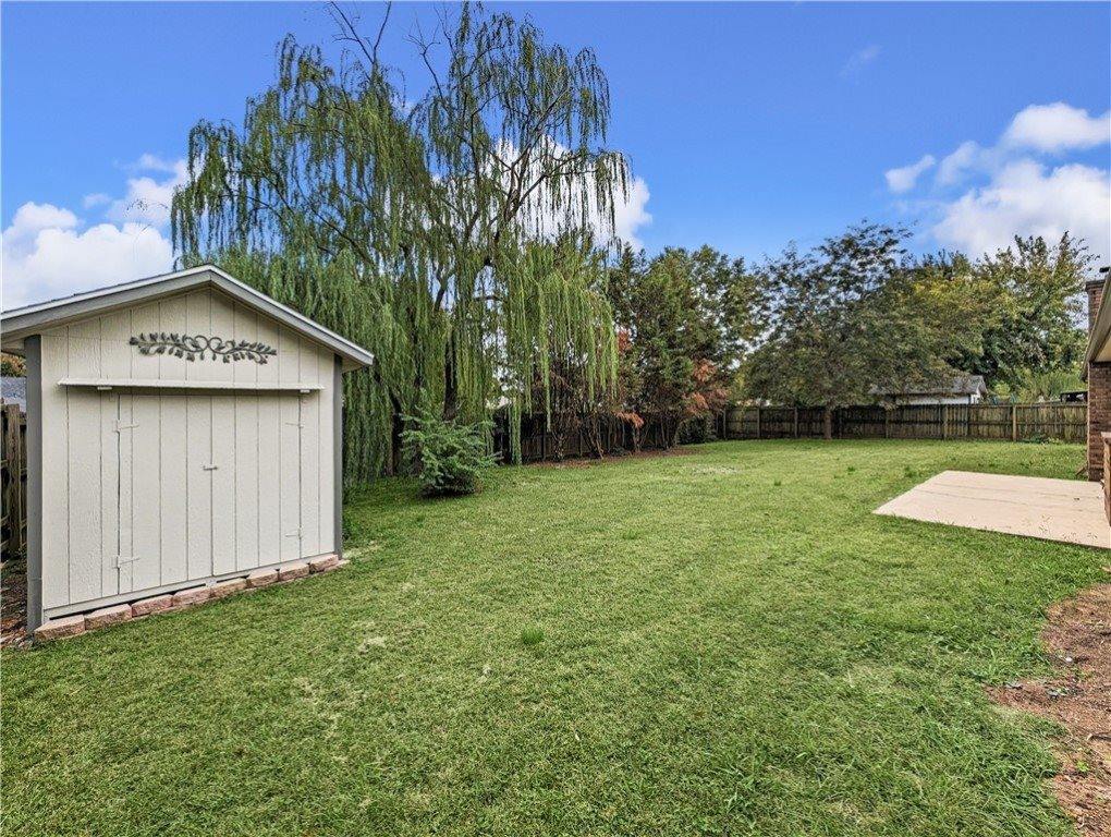 1703 Ridgecrest Street, Springdale, AR 72762