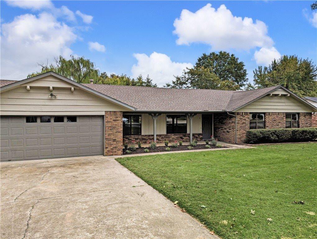 1703 Ridgecrest Street, Springdale, AR 72762