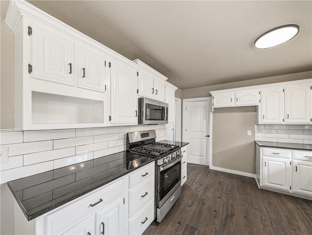 1703 Ridgecrest Street, Springdale, AR 72762