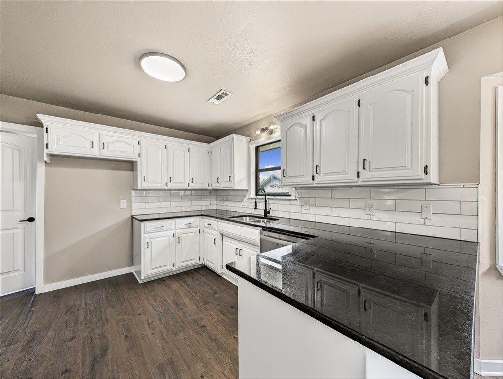 1703 Ridgecrest Street, Springdale, AR 72762