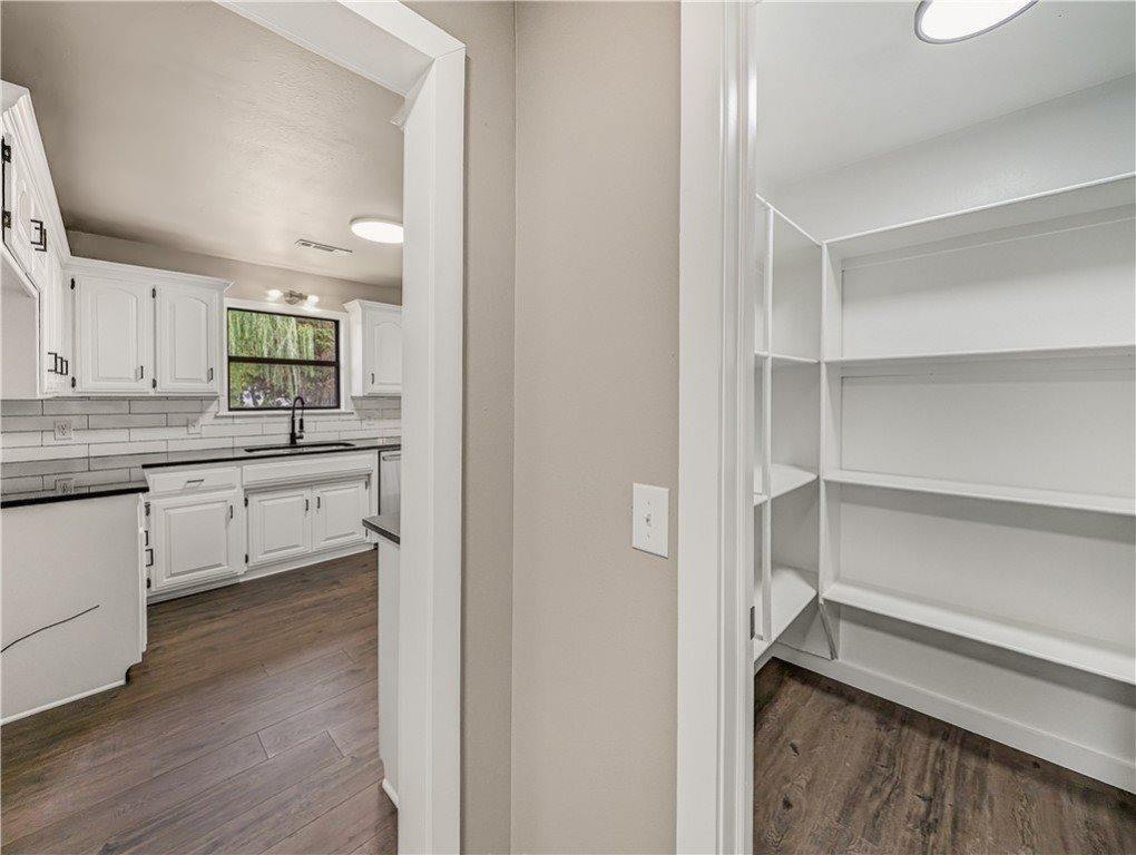 1703 Ridgecrest Street, Springdale, AR 72762