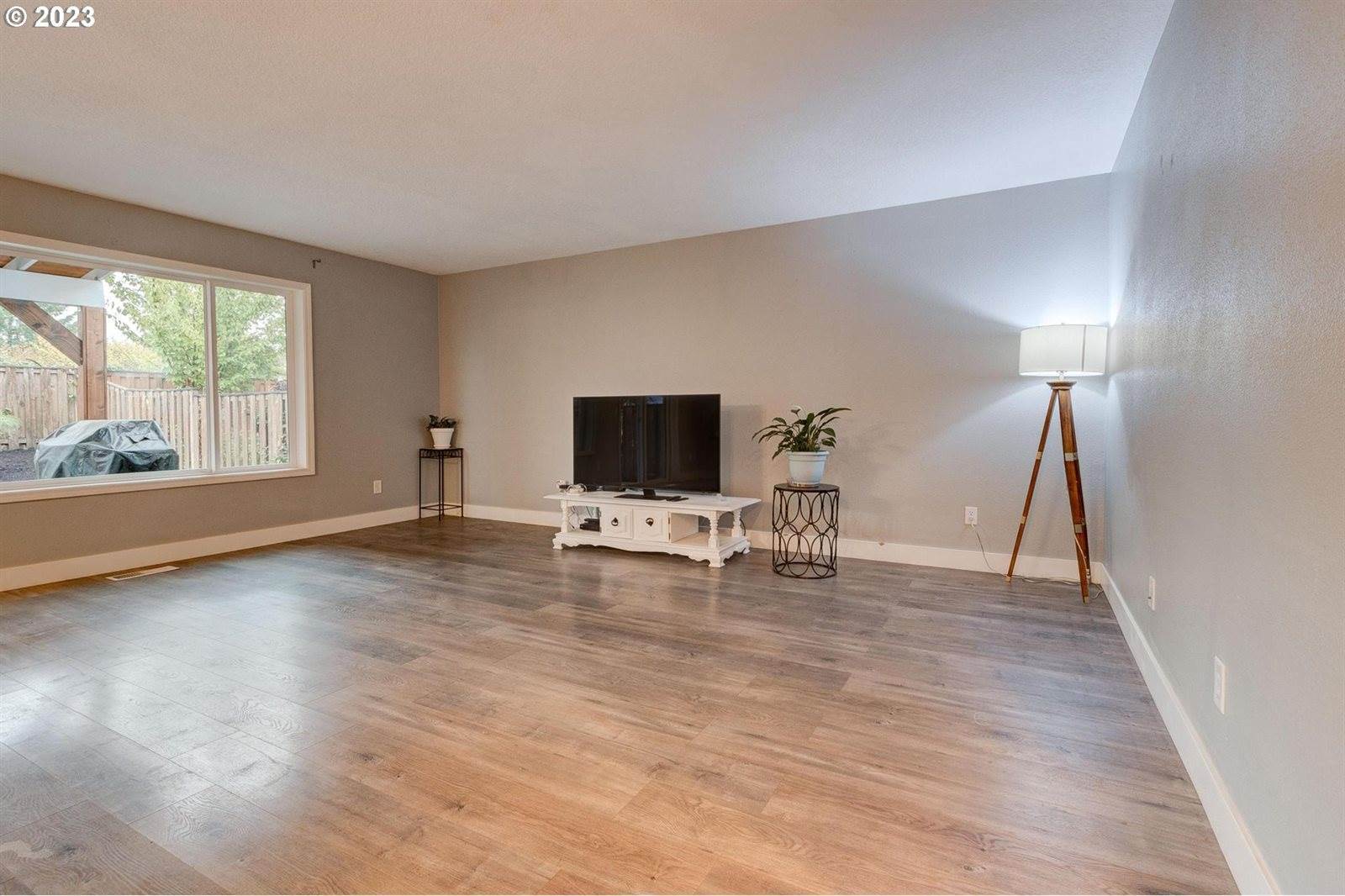 12826 NW Maplecrest Way, Banks, OR 97106