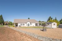 717 La Contenta Drive, Valley Springs, CA 95252