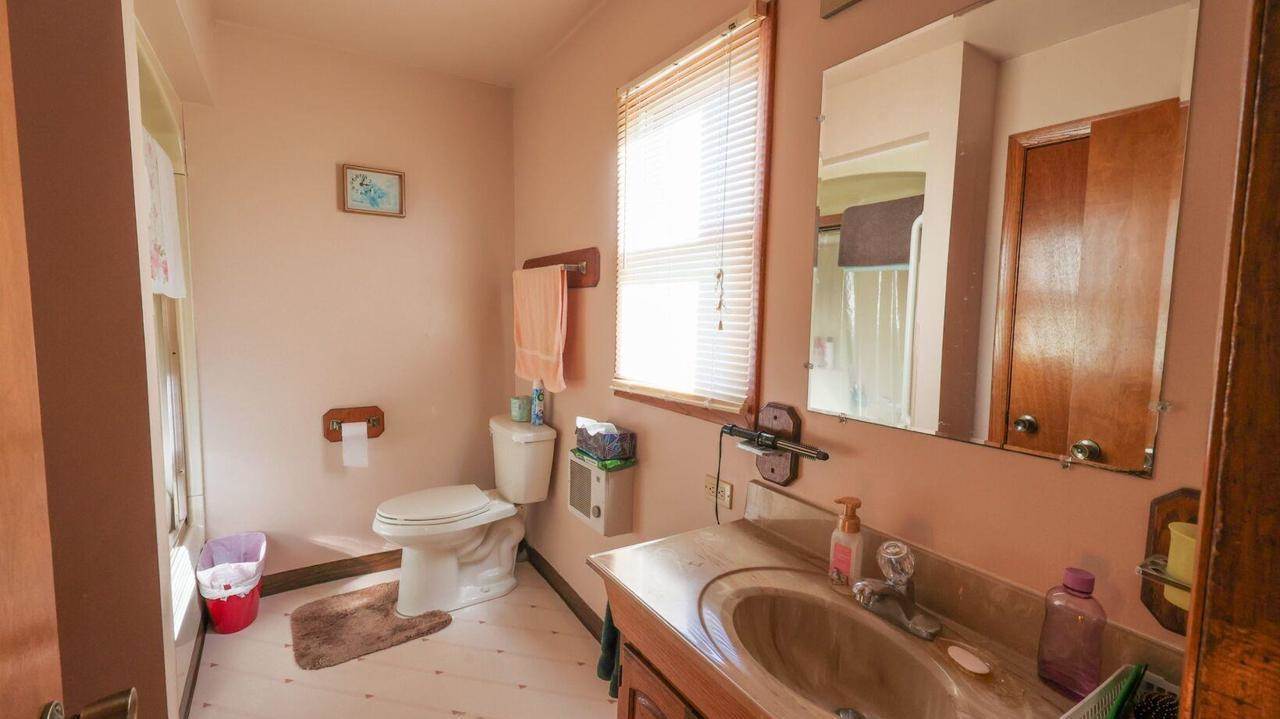 2405 State Highway 66, Rosholt, WI 54473