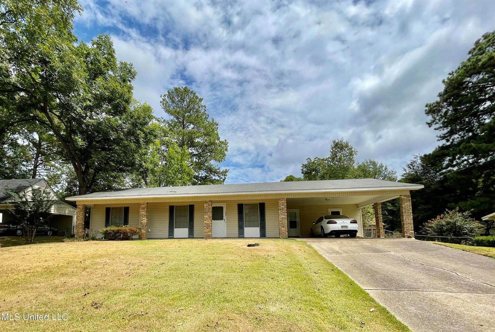 1002 Kent Drive, Clinton, MS 39056