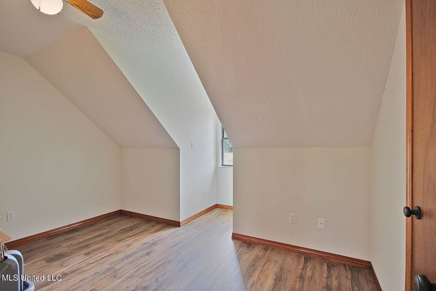 10269 Lake Breeze Lane, Pass Christian, MS 39571