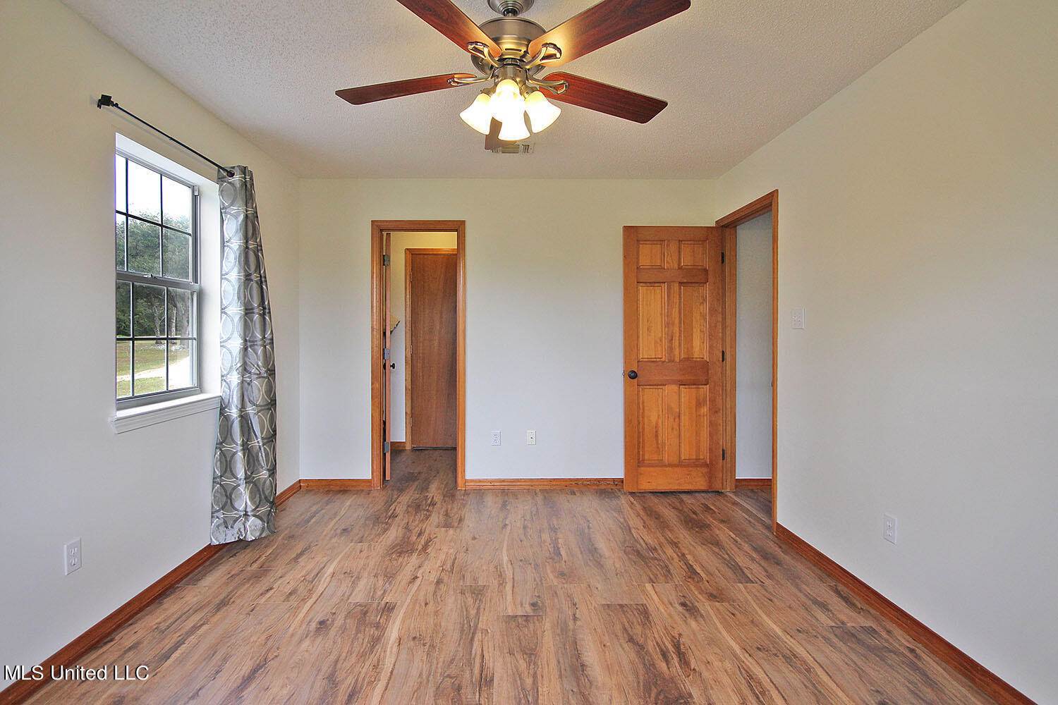 10269 Lake Breeze Lane, Pass Christian, MS 39571