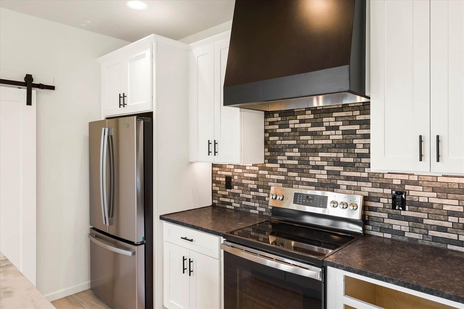 325 3rd Street, Kila, MT 59920