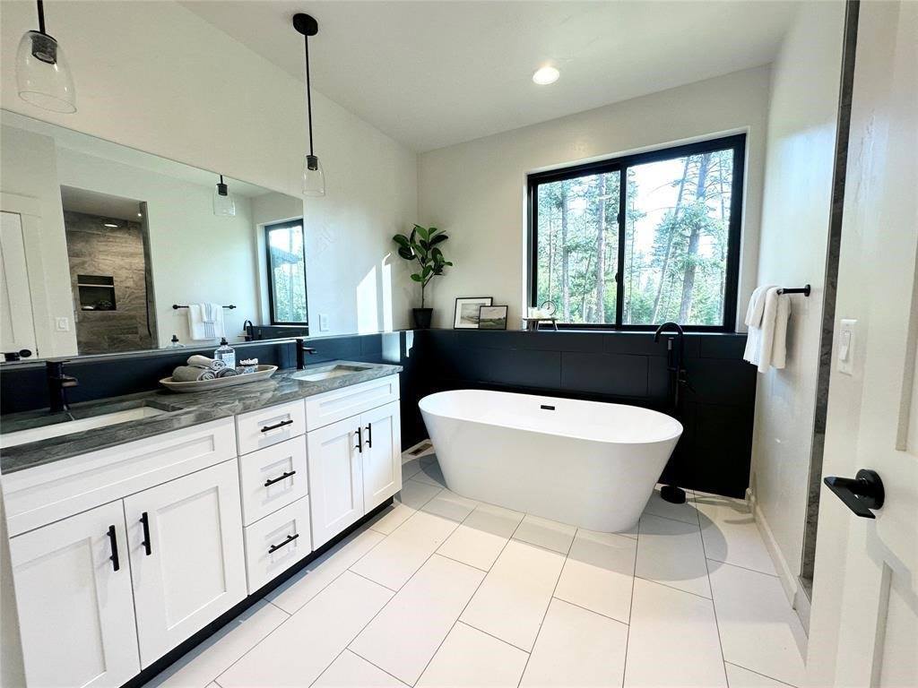 325 3rd Street, Kila, MT 59920