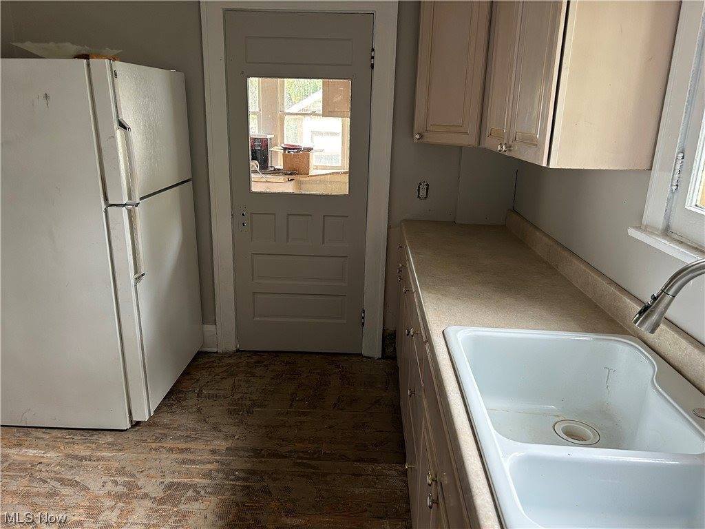 351 South Schenley Avenue, Youngstown, OH 44509