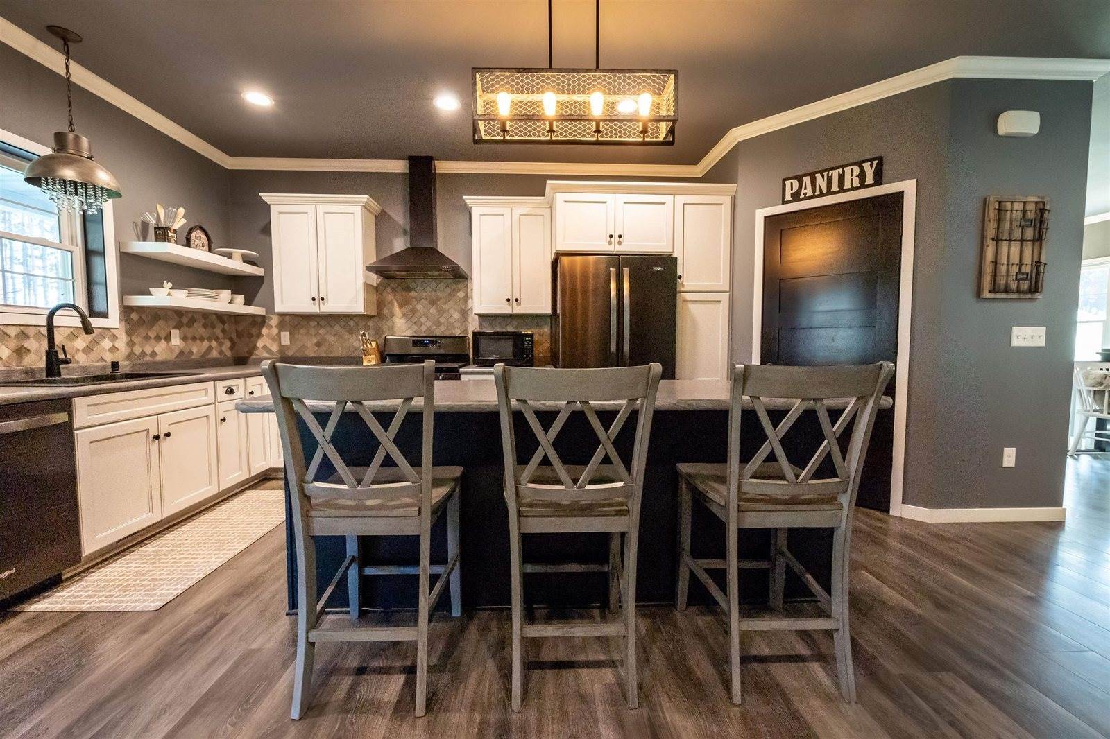 8732 4th Avenue, Almond, WI 54909