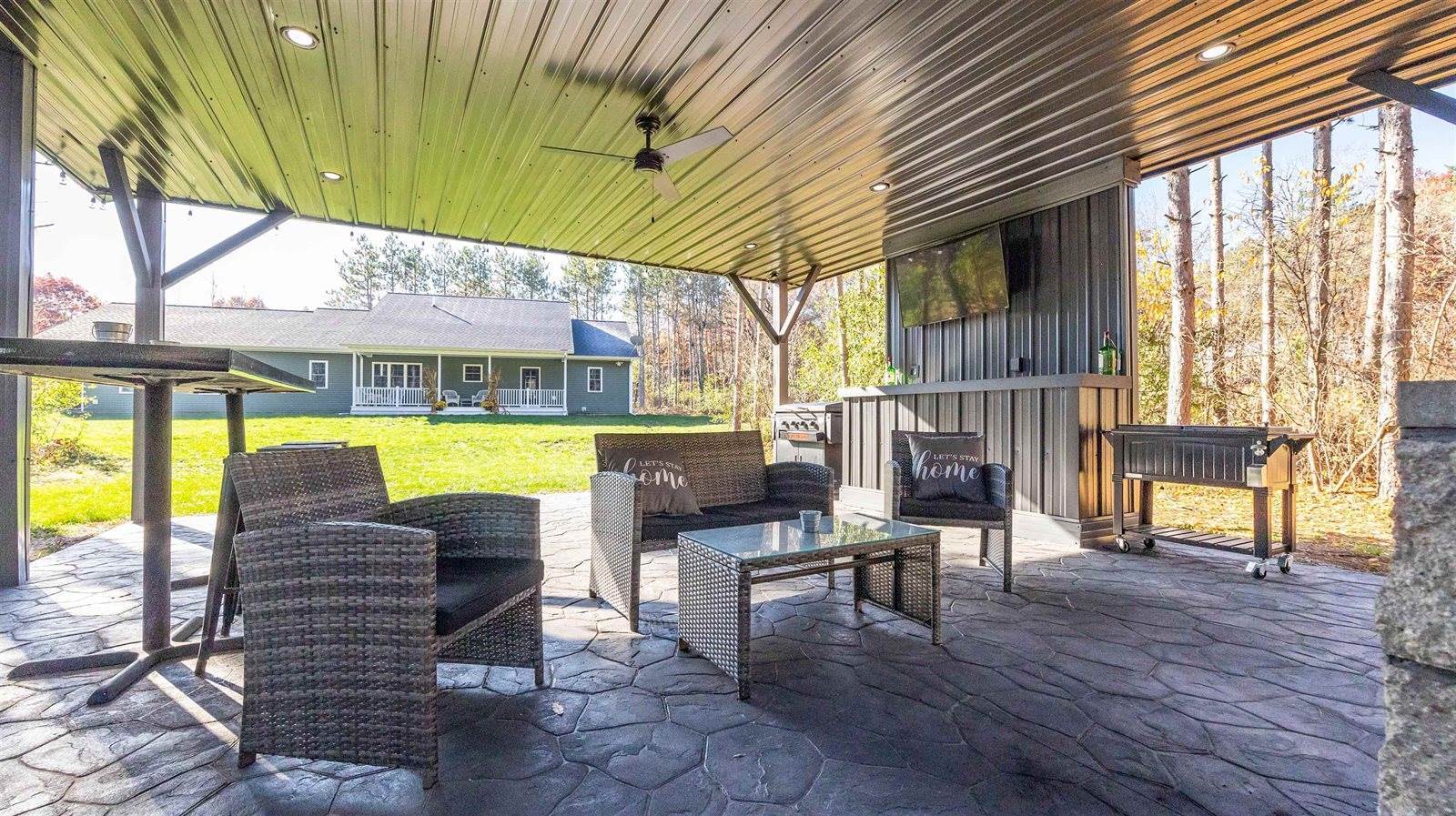 8732 4th Avenue, Almond, WI 54909