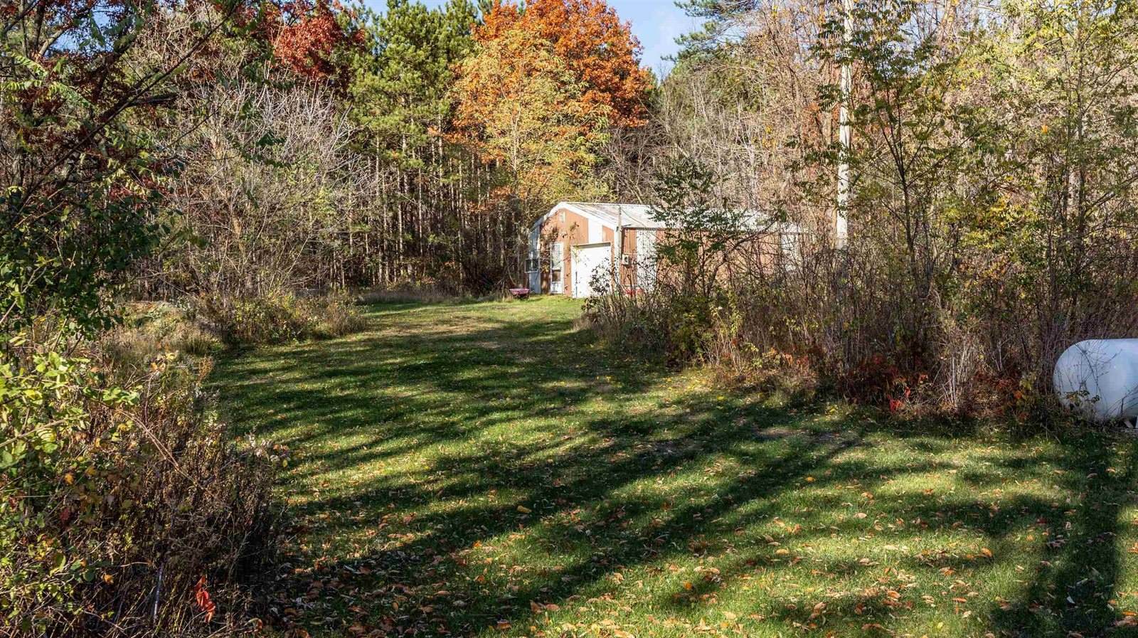 8732 4th Avenue, Almond, WI 54909