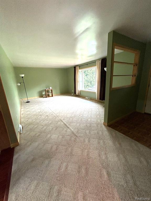 3585 Bowers Road, Attica, MI 48412