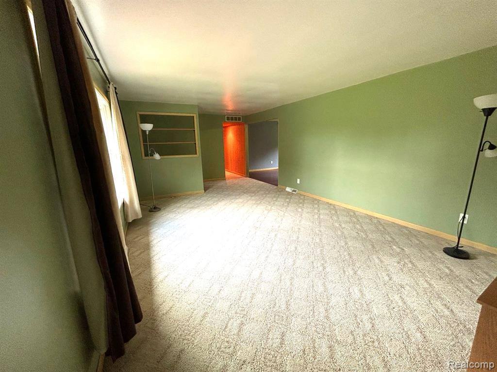 3585 Bowers Road, Attica, MI 48412