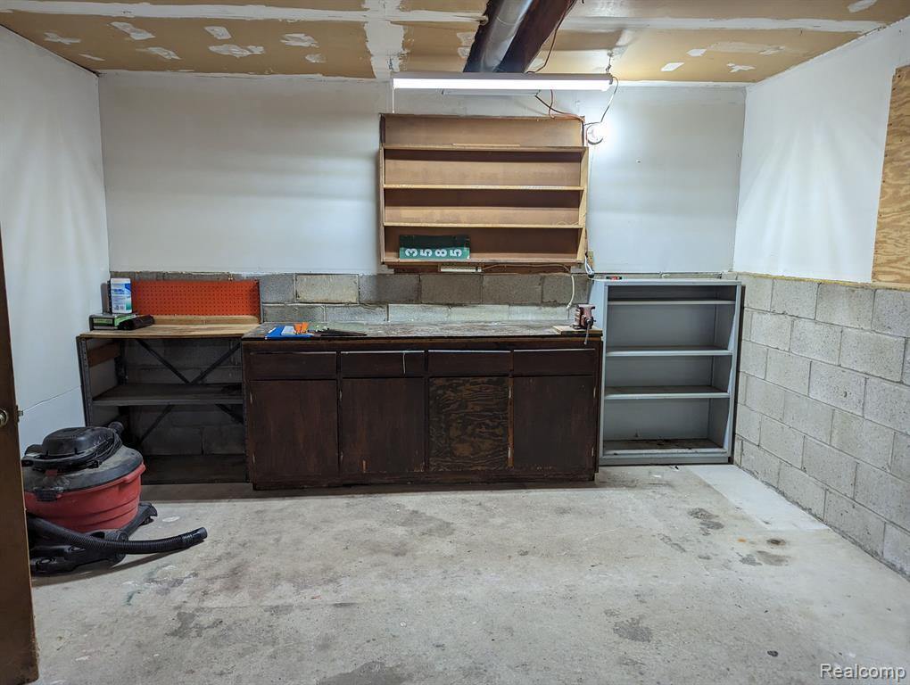 3585 Bowers Road, Attica, MI 48412