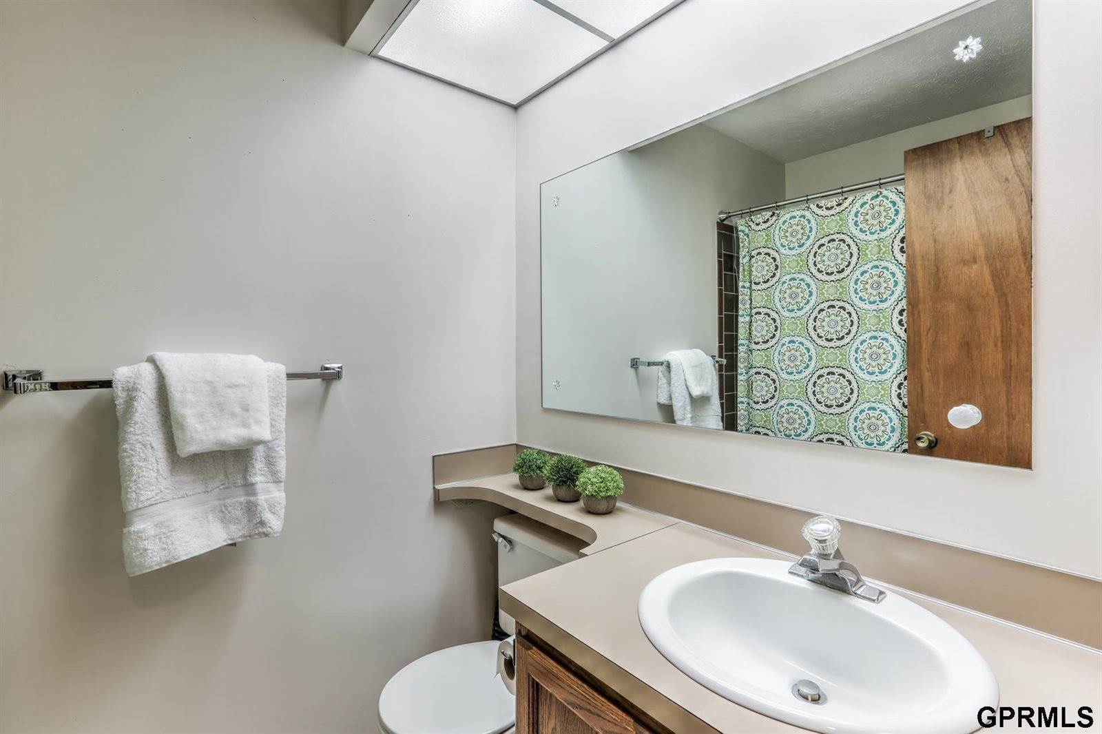 13426 Redwood Street, Omaha, NE 68138