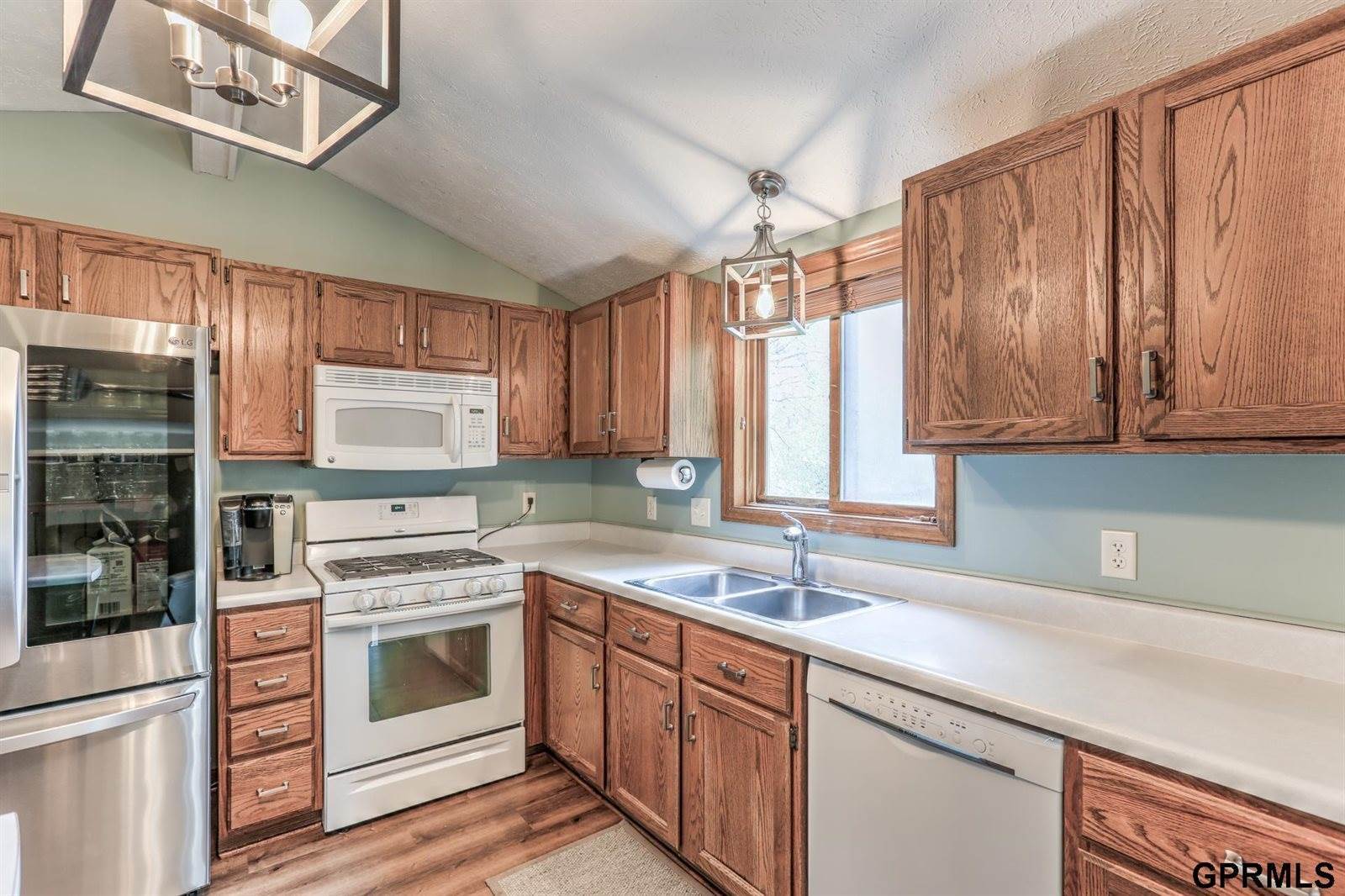 13426 Redwood Street, Omaha, NE 68138