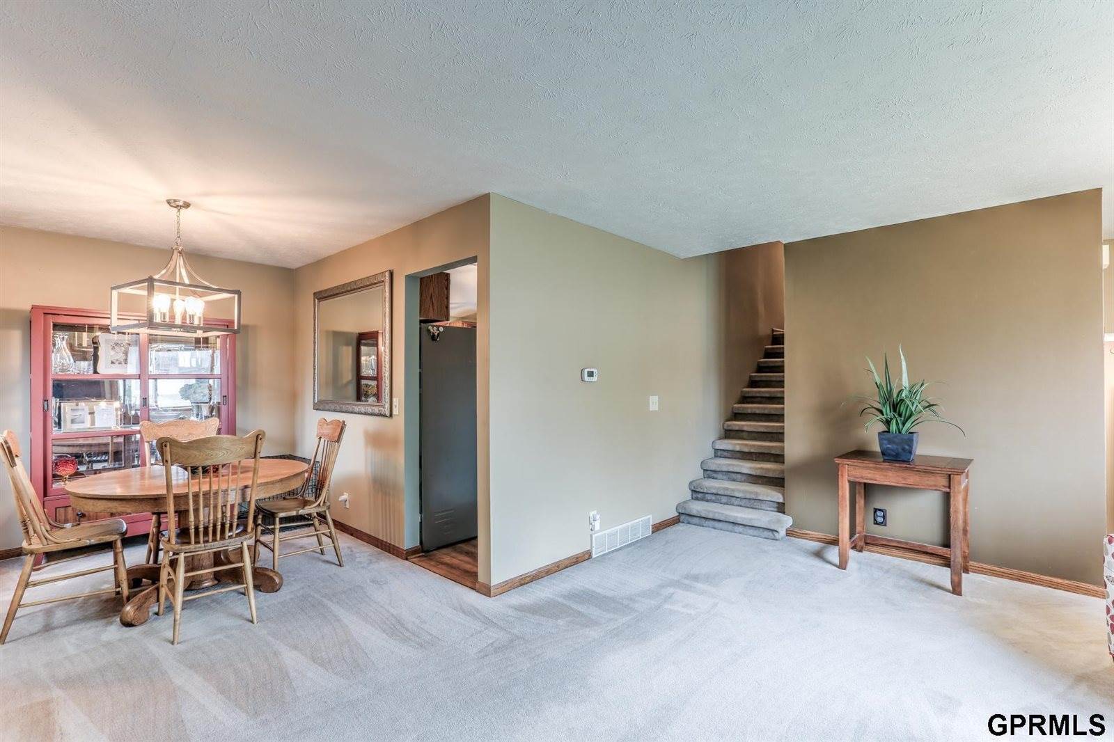 13426 Redwood Street, Omaha, NE 68138