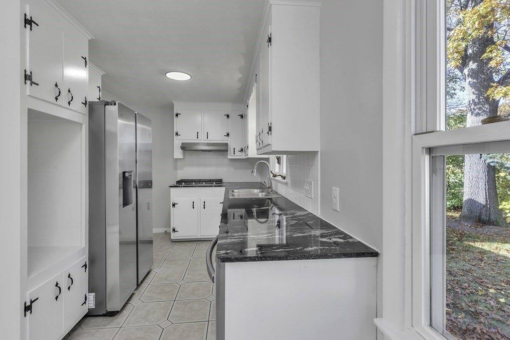 121 Herrman St, West Springfield, MA 01089