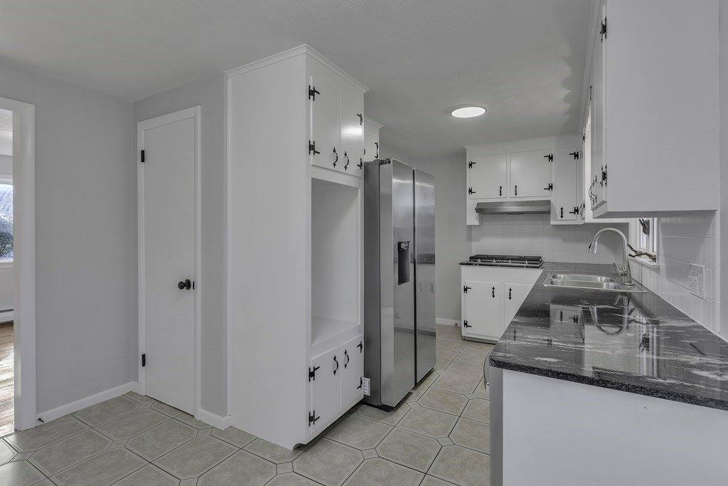 121 Herrman St, West Springfield, MA 01089