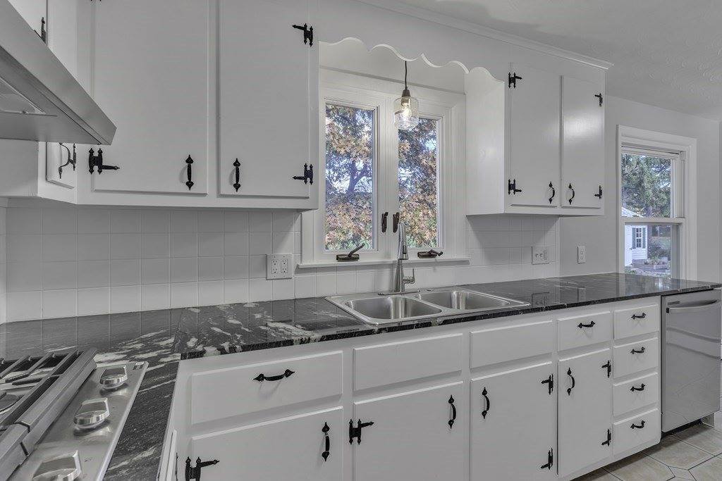 121 Herrman St, West Springfield, MA 01089
