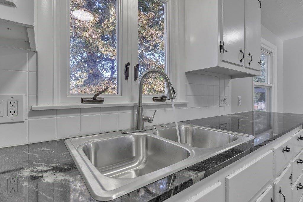 121 Herrman St, West Springfield, MA 01089