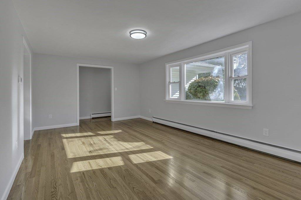 121 Herrman St, West Springfield, MA 01089