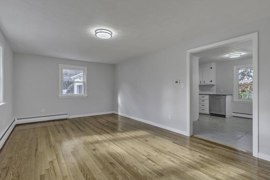 121 Herrman St, West Springfield, MA 01089
