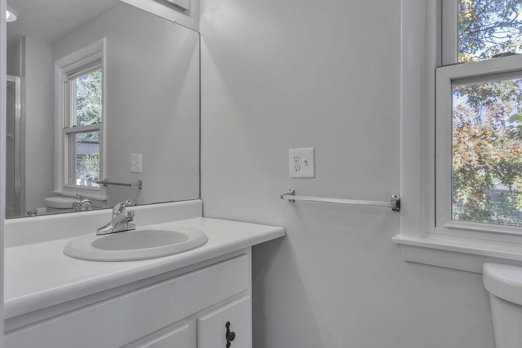 121 Herrman St, West Springfield, MA 01089