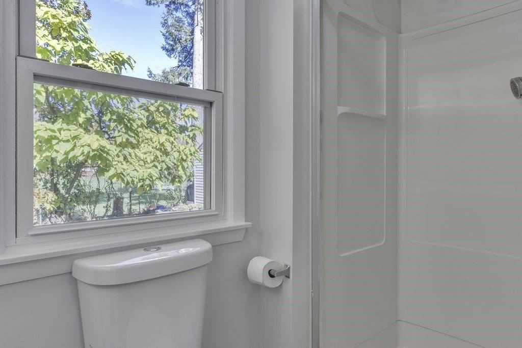 121 Herrman St, West Springfield, MA 01089
