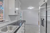 121 Herrman St, West Springfield, MA 01089