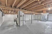 121 Herrman St, West Springfield, MA 01089