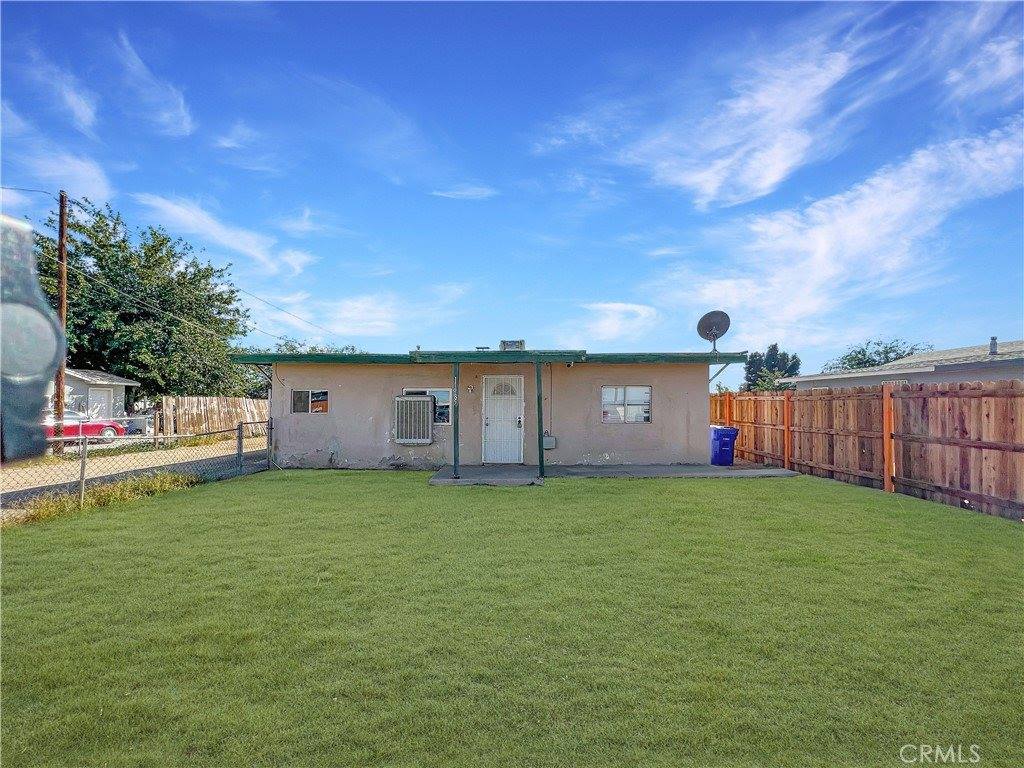 11985 Chamberlaine Way, Adelanto, CA 92301