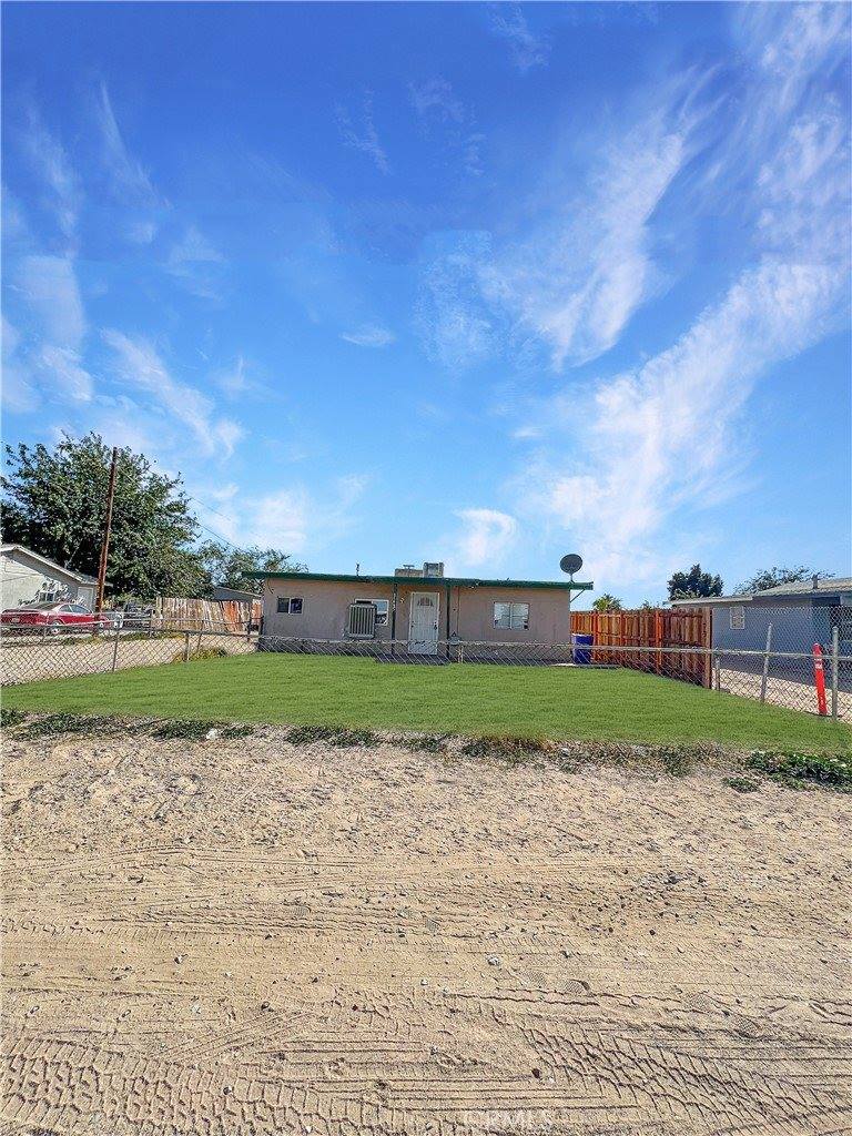 11985 Chamberlaine Way, Adelanto, CA 92301