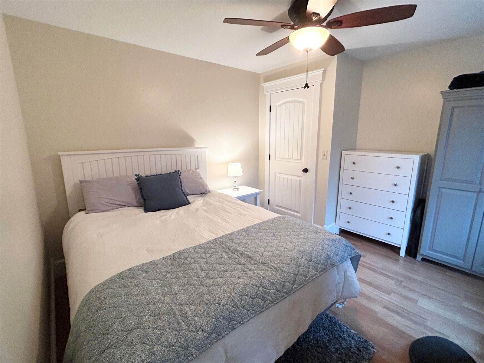 8 Hilltop Drive, Rockport, ME 04856