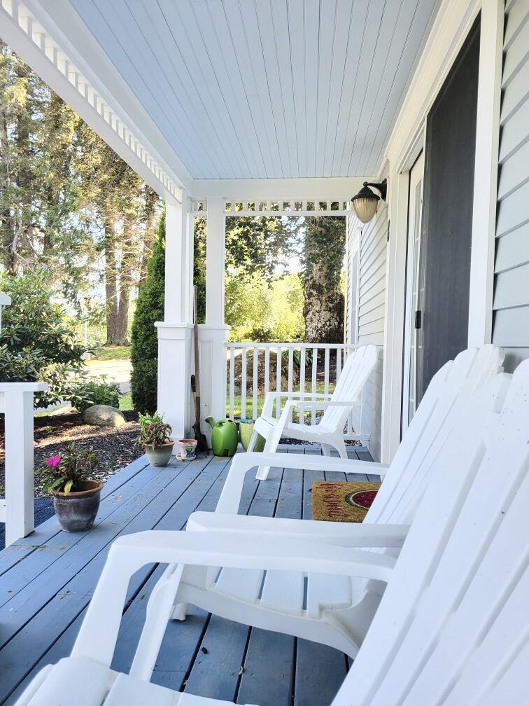 8 Hilltop Drive, Rockport, ME 04856